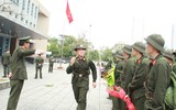Tân binh Công an Hà Nội rạng rỡ trong ngày đầu nhập ngũ